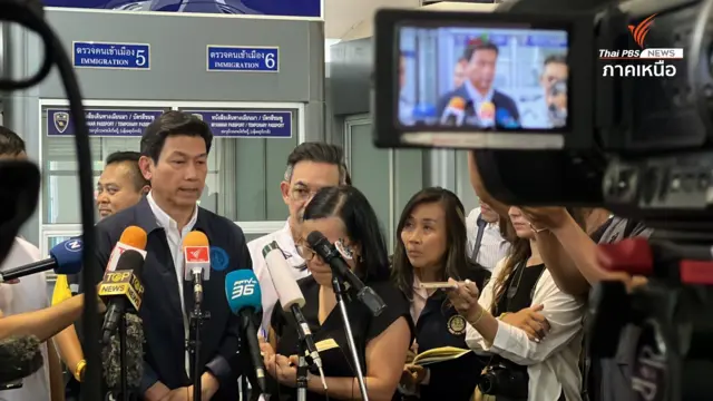 ဧပြီ ၁၂ရက်‌နေ့တုန်းက မဲဆောက်မှာ သတင်းထောက်တွေနဲ့တွေ့ဆုံခဲ့တဲ့ ထိုင်းဒုဝန်ကြီးချုပ် ပန်ပရီး