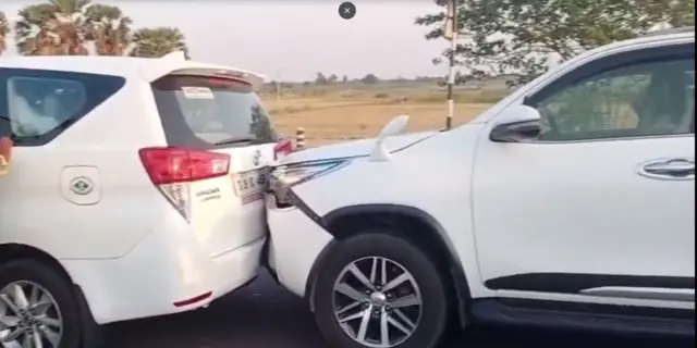 కేసీఆర్ కాన్వాయ్‌లకు ప్రమాదం