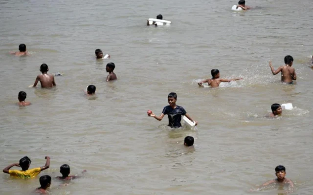 बांग्लादेश में गर्मी