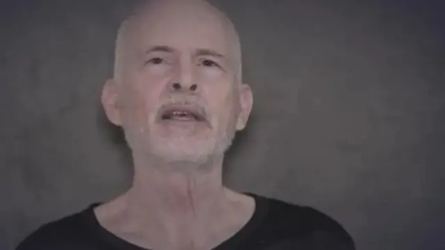 Keith Siegel, 64, anaonekana kwenye video mpya