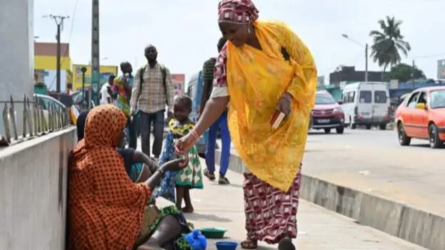 Isi obodo Aịvrị Kost bụ otu n’ime obodo ndị kachasị enwe mfachi okporoụzọ na mba Afrịka