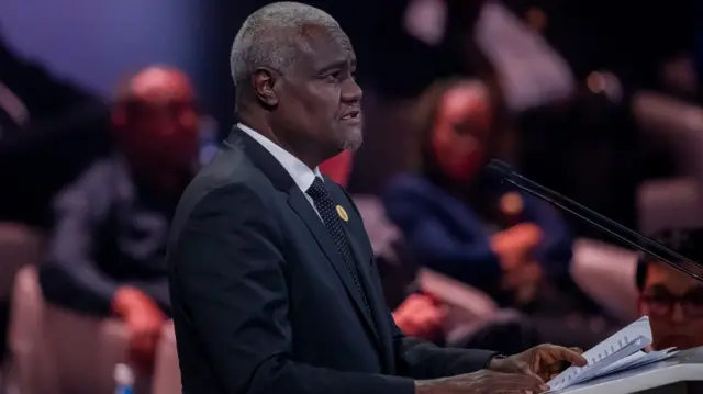 Moussa Faki, perezida wa komisiyo y'Ubumwe bwa Afurika yavuze ko Afurika ishima inzira Abanyarwanda bahisemo mu kubaka igihugu cyabo bushya