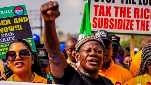 Ndị ọrụ na-akpọ oku maka ezi ọnọdụ ọrụ