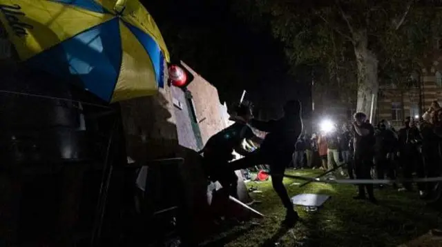 Confrontations erupted in the middle of the nigh