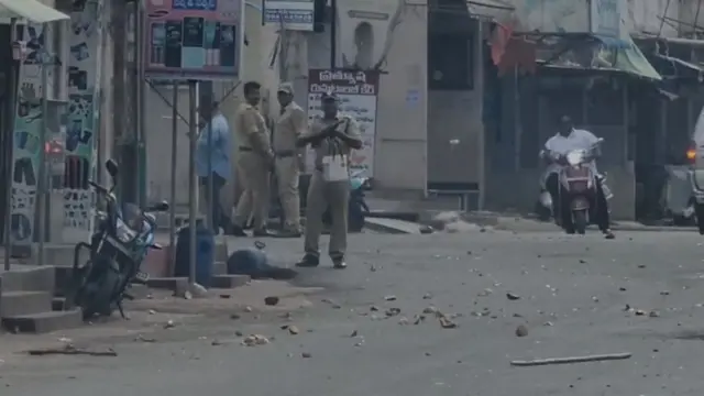 నరసరావుపేటలో ఎమ్మెల్యే ఇంటిపై దాడికి యత్నించిన టీడీపీ శ్రేణులు