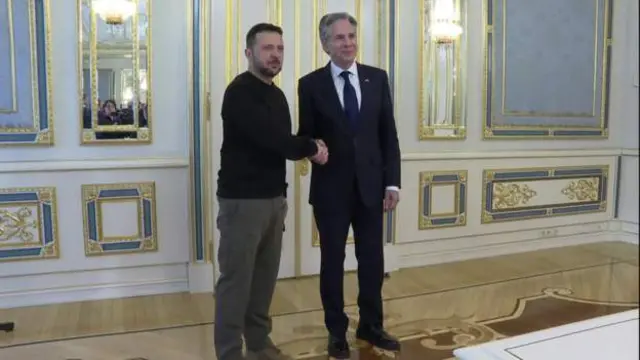 Onyeisiala mba Yukren bụ Volodymyr Zelensky nakwa odeeakwụkwọ mba Amerịka bụ Anthony Blinken