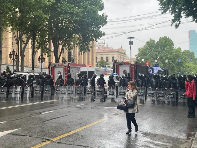оцепление у парламента