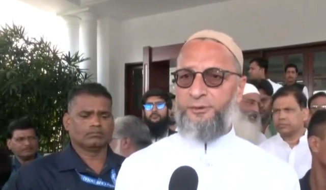 एआईएमआईएम प्रमुख असद्दुीन ओवैसी