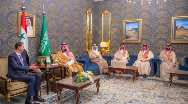 ولي العهد السعودي يلتقي الرئيس السوري بشار الأسد