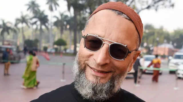 ओवैसी