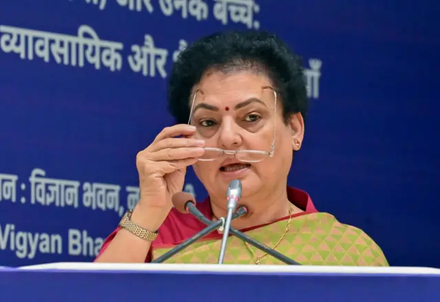 राष्ट्रीय महिला आयोग की चीफ रेखा शर्मा