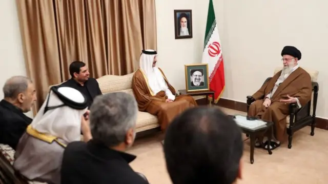 امیر قطر و خامنه ای