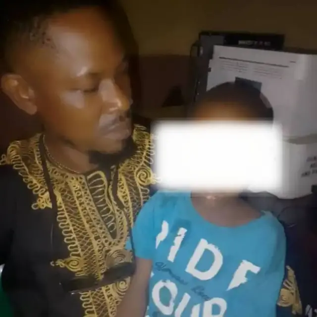 Otu n'ime ụmụaka atọ ahụ a tọọrọ