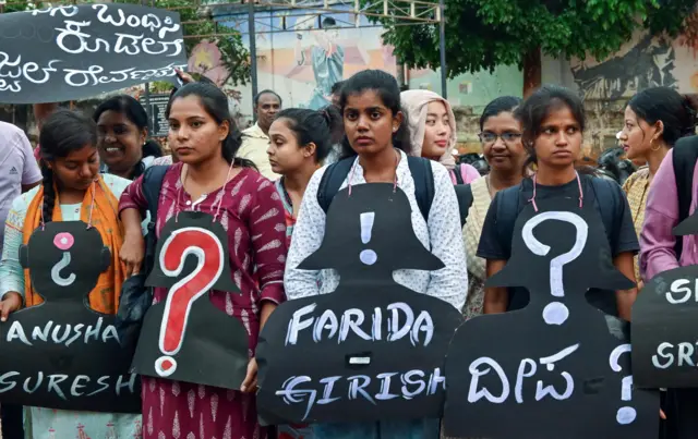 प्रज्वल रेवन्ना का विरोध