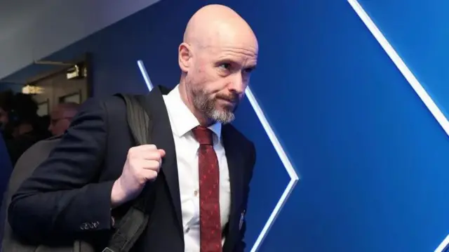 Meneja wa Manchester United Erik ten Hag amekabiliwa na uvumi mwingi kuhusu hatma yake wiki hii