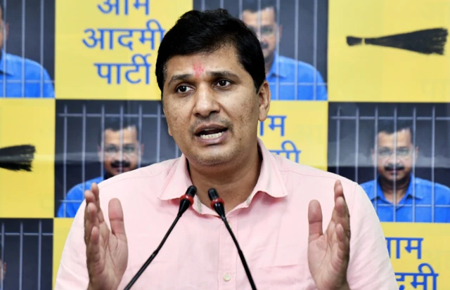 दिल्ली के स्वास्थ्य मंत्री सौरभ भारद्वाज