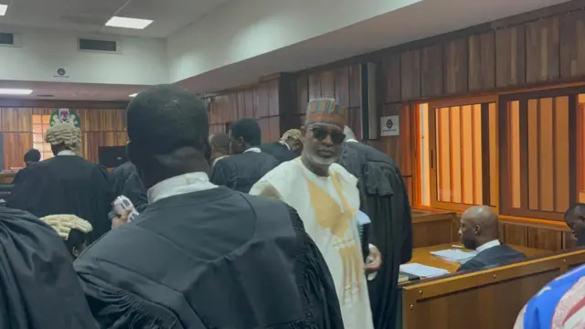 Hadi Sirika n 'ụlọikpe