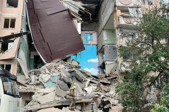 На месте обрушения жилого дома в Шебекино