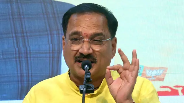 वीरेंद्र सचदेवा