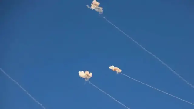 Hezbollah imekuwa ikijibizana kwa makombora kuvuka mpaka na Israel tangu kuzuka kwa vita vya Gaza miezi kadhaa iliyopita.