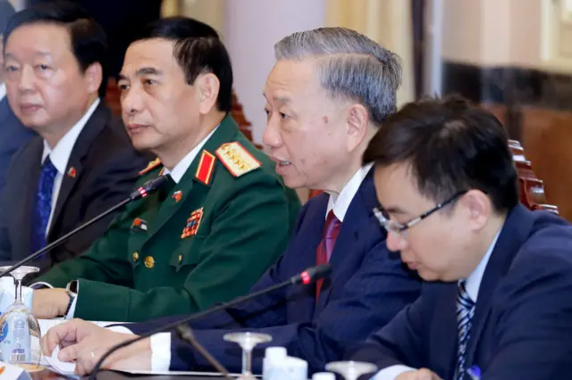 Chủ tịch nước Tô Lâm (thứ hai từ phải) trong cuộc hội đàm tại Phủ Chủ tịch
