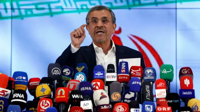 محمود احمدی‌نژاد