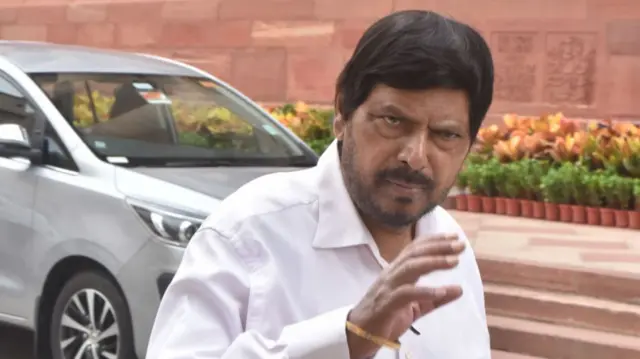 केंद्रीय मंत्री रामदास आठवले