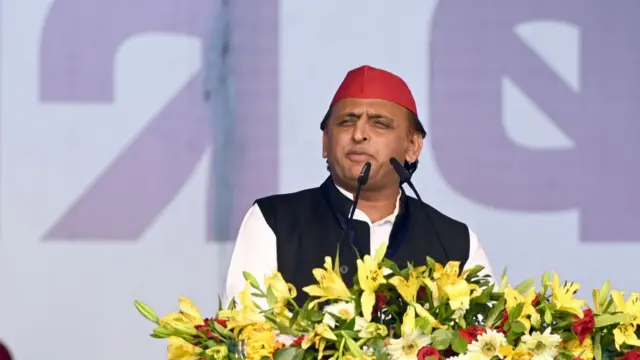 अखिलेश यादव