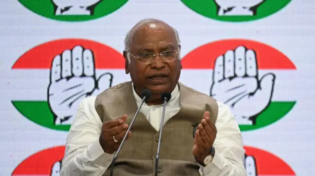 कांग्रेस अध्यक्ष मल्लिकार्जुन खड़गे