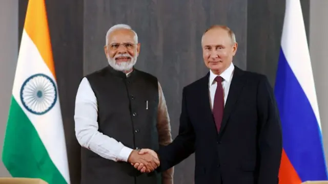उज़बेकिस्तान में हुए एससीओ समिट के दौरान पीएम मोदी और राष्ट्रपति पुतिन
