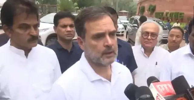 नेता प्रतिपक्ष राहुल गांधी