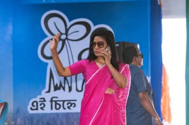 মহুয়া মৈত্র