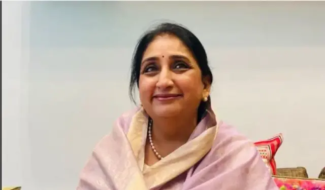 सुनेत्रा पवार