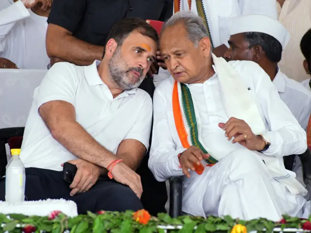 कांग्रेस नेता राहुल गांधी और अशोक गहलोत