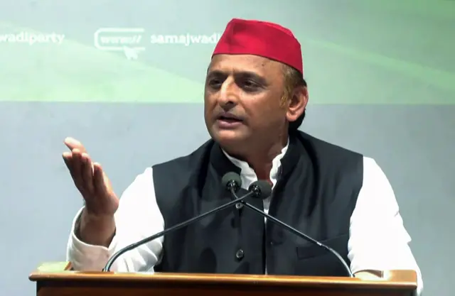 अखिलेश यादव