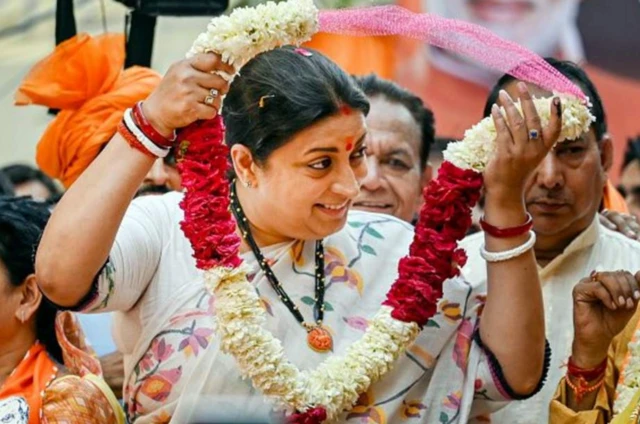 ஸ்மிருதி இரானி
