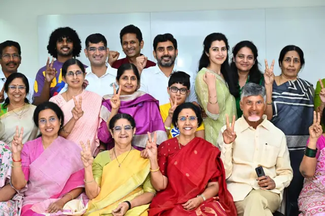 చంద్రబాబు నాయుడు కుటుంట సభ్యుల సంబరాలు