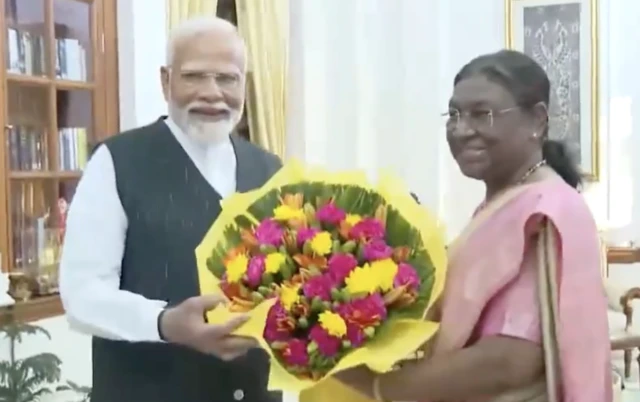 मोदी