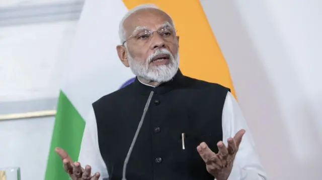 प्रधानमंत्री नरेंद्र मोदी