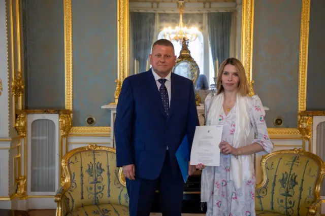 Залужный и копия верительной грамоты