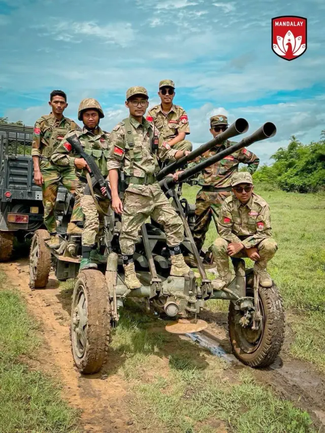 နောင်ချိုမြို့နယ် စစ်ကောင်စီစခန်းတွေကို သိမ်းပိုက်ပြီးချိန် ရရှိတဲ့ စစ်သုံးပစ္စည်း