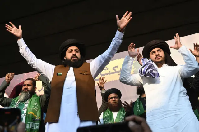 لبیک
