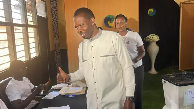 Umukandida Philippe Mpayimana nyuma yo gutora