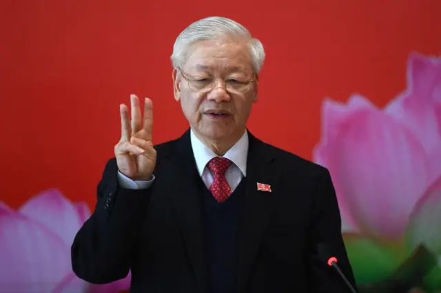 Ông Nguyễn Phú Trọng đã ngồi ghế tổng bí thư ba nhiệm kỳ liên tiếp