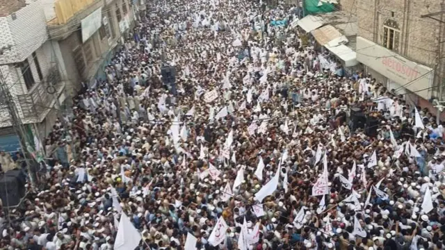 بنوں میں احتجاج