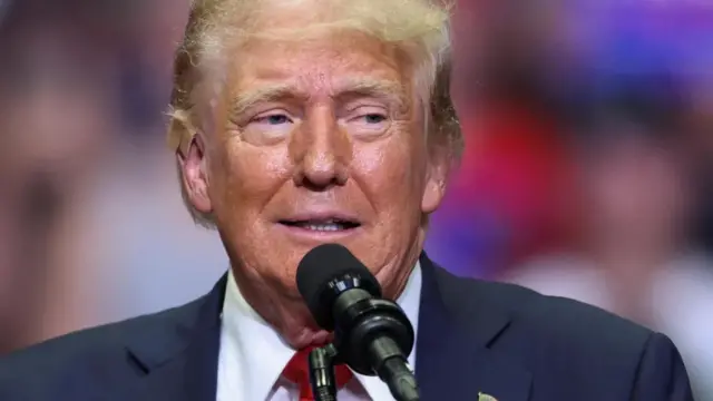 Donald Trump bụbu onyeisiala mba Amerịka mana ọ na-azọ ọkwa nke ugboro atọ