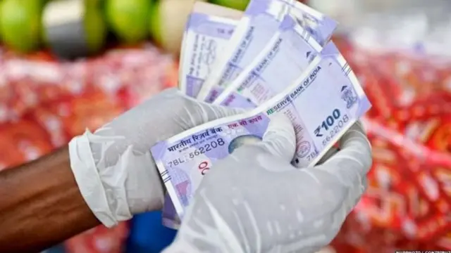 अर्थसंकल्प : सरकारकडे पैसा कुठून येतो आणि कर्ज कधी घ्यावं लागतं?