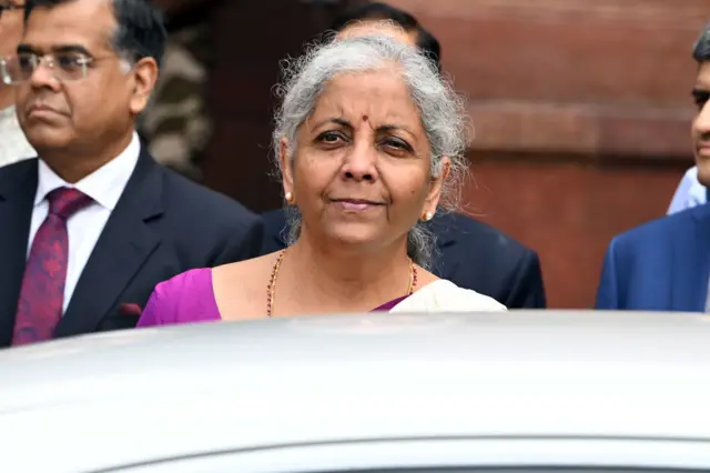 राज्यांच्या मदतीने शहरांचा विकास ग्रोथ हब म्हणून करणार.