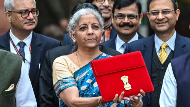 वित्त मंत्री निर्मला सीतारमण