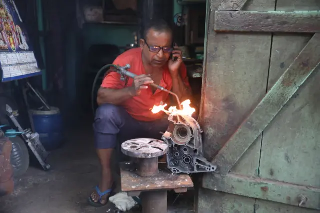 लघु आणि मध्यम उद्योगांसाठी आर्थिक पॅकेज